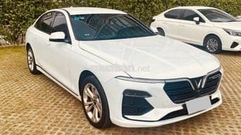 VinFast Lux A2.0 2022 A2.0 Tiêu chuẩn - 23878 km
