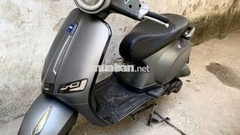 Xe ga Roma SX 2022 Xám xi măng