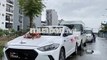 Hyundai Elantra 2016  - 300000 km