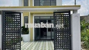 Nhà đẹp gác lửng chánh phú hoà diện tích 150m