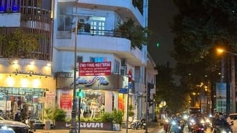 Cho thuê mặt bằng 2 mặt tiền góc NKKN- ĐBP quận 3