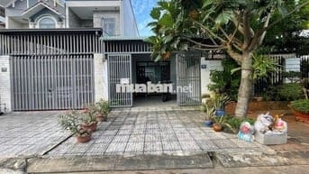 Cho thuê nhà khu dân cư, diện tích 75m2, 2 phòng ngủ, nội thất đày đủ