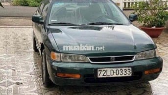 Honda Accord 1995 2.0 MT - 200000 km