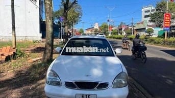 Daewoo Nubira 2003  1.6 MT - 139 km