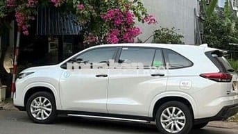 Ra mắt INNOVA CROSS 2026 8 chỗ tặng bảo hiểm PKien