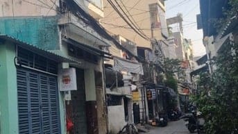 4X19 = 75M² Dãy trọ hẻm xe hơi đường Bùi Văn Ba, Tân Thuận Đông, Q7.