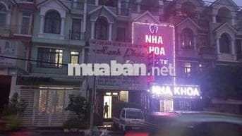 Cho thuê nhà mặt tiền kd phú hồng thịnh dĩ an Bình Dương