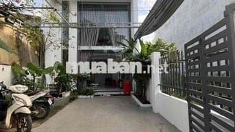 NHÀ 1TRÊT 1GÁC ĐÚC, SỔ R THỔ CƯ 118m2, 3P NGỦ, GẦN QL1A và GX BẮC HOÀ.