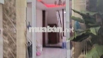 Cho thuê nhà đường Phạm Hùng DT.5×9 } Nhà 1 trệt 2 lầu 3 Phòng 2toilet