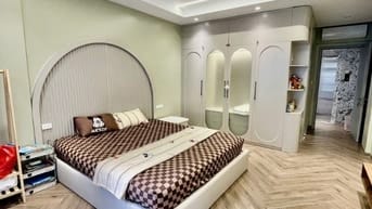 Bán nhà phố Bùi Huy Bích, 35m2 có thang máy, ô tô đỗ, ở luôn. 7 tỷ