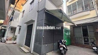Hót, Bán gấp nhà riêng 3/2 Quận 11, 32m2, 3 tầng, hẻm xe hơi,nhỉnh 3ty