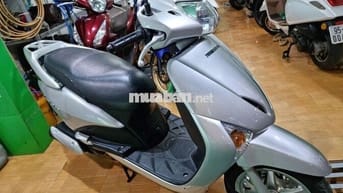 Honda Lead màu Bạc