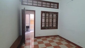 Cho thuê nhà 30m2 x 3 tầng ngõ 81 Nguyễn Phong Sắc, Cầu Giấy