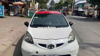 Toyota Aygo 2009 Trắng đỏ