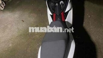 xe nguyên zin còn khá đẹp