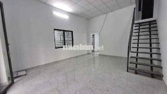 Bán Gấp Nhà 2,5 t 80m  có sổ đầy đủ , xe hơi vào tận nhà