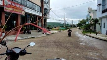 XÃ LỖ đất 2 mặt tiền VIP 143m2 (2tỷxx) nhà hàng HOÀNG LONG DIÊU TRÌ