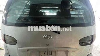 Hyundai Starex Van 800kg 2005 - 400000 km