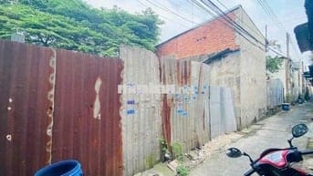 Đất gần ngã tử đồi mồi, phường Dĩ An, Tp Dĩ An.