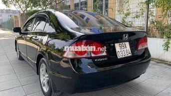 Honda civic dáng thể thao phiên bản đủ