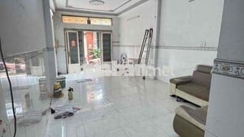 nhà nguyên căn 4x18 hẻm C3 phạm hùng