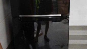 Chuyển nhà cần bán lại Tủ lạnh Samsung 208L, mới còn bảo hành 14tháng