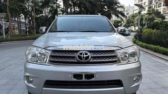 Toyota Fortuner 2011 2.5g máy dầu số sàn