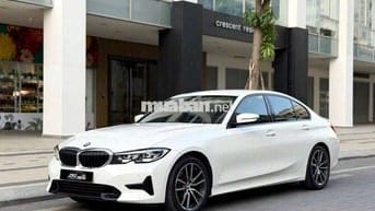BMW 320i Sport Line 2021 30.000km Trắng