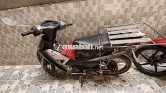 Honda Xe máy chở hàng màu Đen