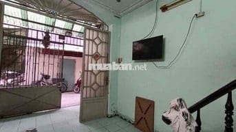 NHÀ 2 TẦNG NGANG 3.7M – CHÂN CẦU CHÀ VÀ – CÁCH MT BẾN BÌNH ĐÔNG 150M –