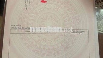 Loaloa thị trường 2,8 tỷ. E bán 2,699ty rẻ hay rất rẻ a  a chị nhanh ạ