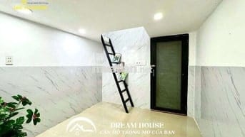 PHÒNG TRỌ 25M2 NGAY ĐẦM SEN, GÁC CAO PHÒNG RỘNG, BẢO VỆ 24/7