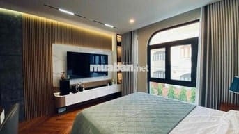 CHO THUÊ STUDIO CAO CAO CẤP CỬA SỔ TRỜI FULL NỘI THẤT TẠI QUẬN 5