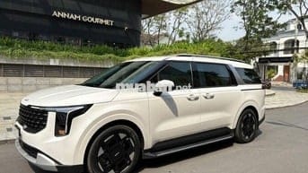 Kia New Carnival Luxury 2.2D 2025 Trắng Like New