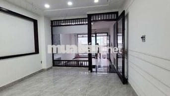 NHÀ HẺM XE TẢI CÁCH TRƯỜNG CHINH 70M NỘI THẤT CƠ BẢN 3MÁY L.