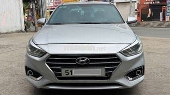 Hyundai Accent 2019 số sàn màu xám bạc