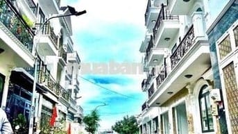 siêu phẩm nha phố rẻ nhất quận nhà 2 lầu +lung gia chỉ như 1 lầu