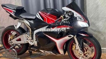 Honda CBR 600 Đen Đỏ Trắng