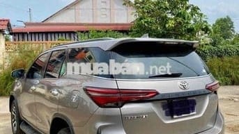 Toyota Fortuner Legender 2021 Xám