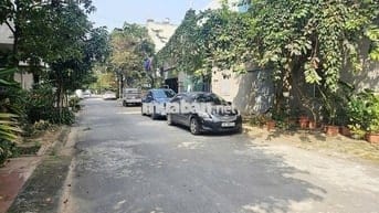 ĐẲNG CẤP 37M2, TĐC TRÂU QUỲ, GIA LÂM, ĐƯỜNG VỈA HÈ 2 BÊN, KINH DOANH