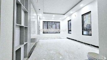 Chỉ 6.95 tỷ– mức giá dễ tiếp cận cho nhà 5 tầng mới koong, ở ngay