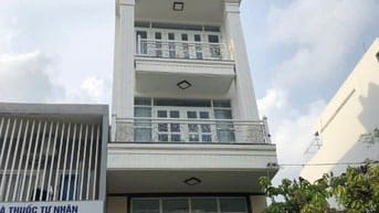 Bán nhà mặt tiền đường 79, phường Tân Quy, Quận 7, DT 4x20m, 5 tầng