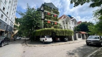 Bán nhà Ngọc Khánh 99m, ô tô tránh, khu phân lô, lô góc, ở luôn