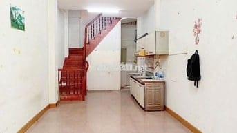 3 lầu 3 phòng ngủ hẻm Võ Văn Tần trung tâm quận 3 giá rẻ 14.5 triệu/th