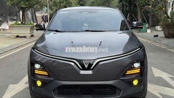 VinFast VF 6 Plus mua pin 2025