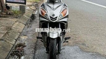 Ex côn tay xuống áo 2010