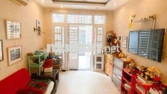 PHÚ NHUẬN –TRẦN HUY LIỆU- NHÀ ĐẸP 4 TẦNG – 40M² – 4PN – SỔ VUÔNG A4