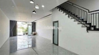 🏠 Nhà 3 tầng đường 29-3 ( 33m )  ,3pn , gần đường N.P.LAN