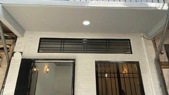 Chính chủ bán nhà hẻm 717 Trần Phú, P.4, Q.5, nhà mới đẹp ở liền
