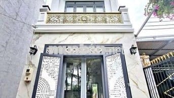 Nhà đẹp cần bán đường xe hơi gần Phú Mỹ Hưng quận 7